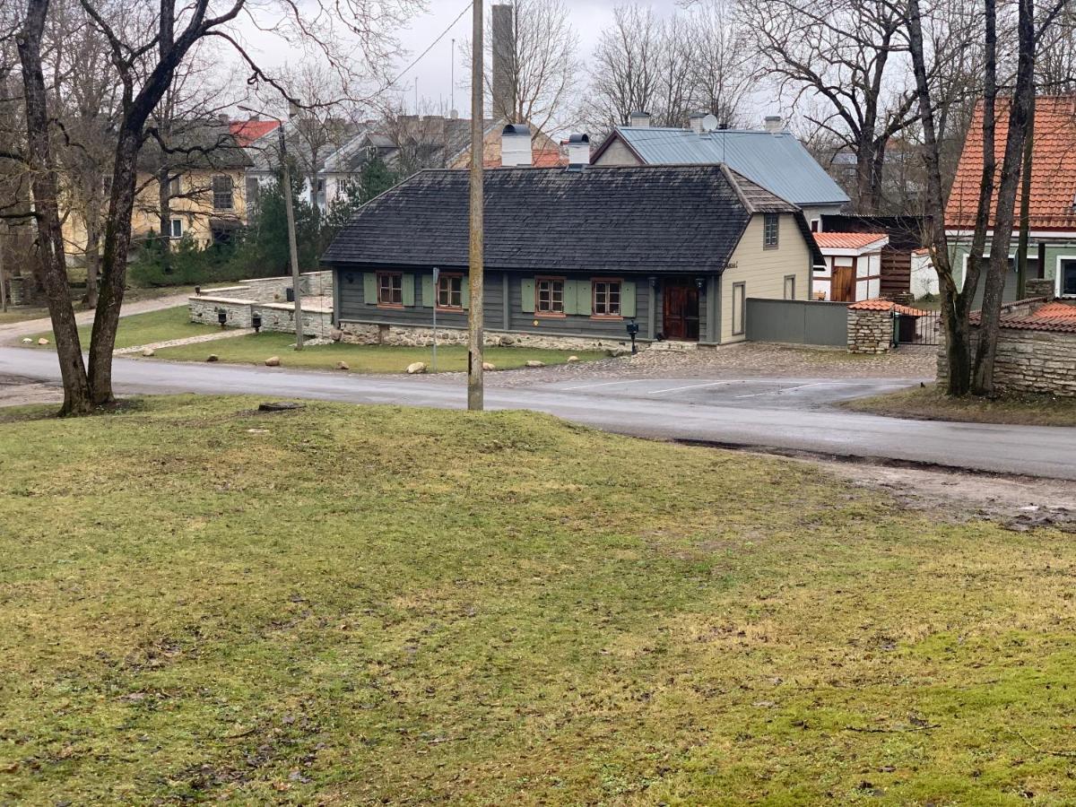 Reinhold Apartments Раквере Экстерьер фото